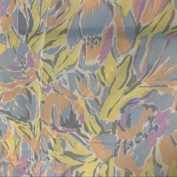 Vintage 1970s Pastel Floral Women’s Button Down - Picture 8 of 9